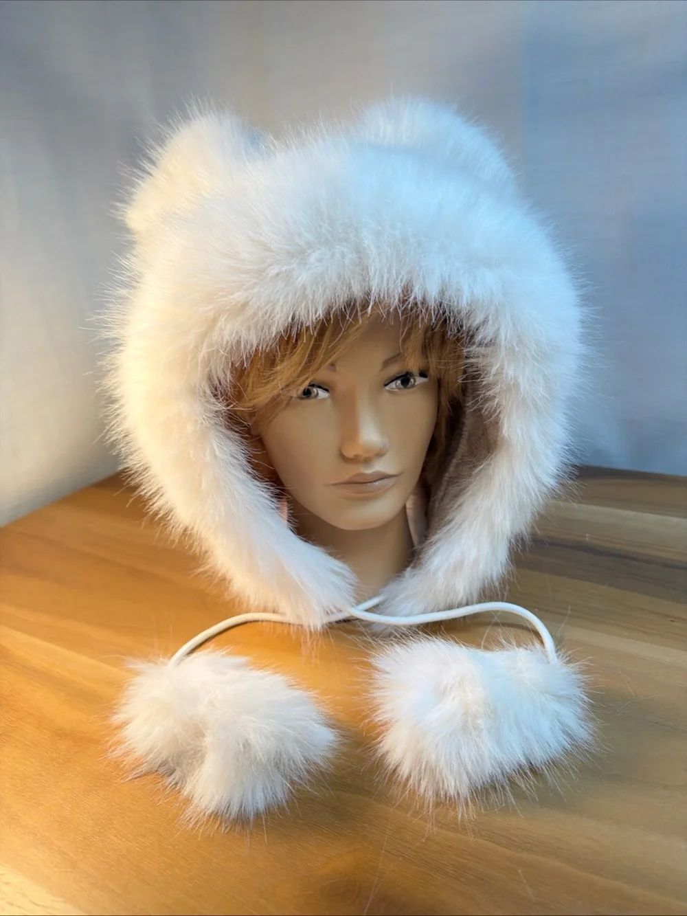 NWOT Faux Mink & Fox 4 Pom Fox Pompoms on top & On Dangling Ear Flap Strings